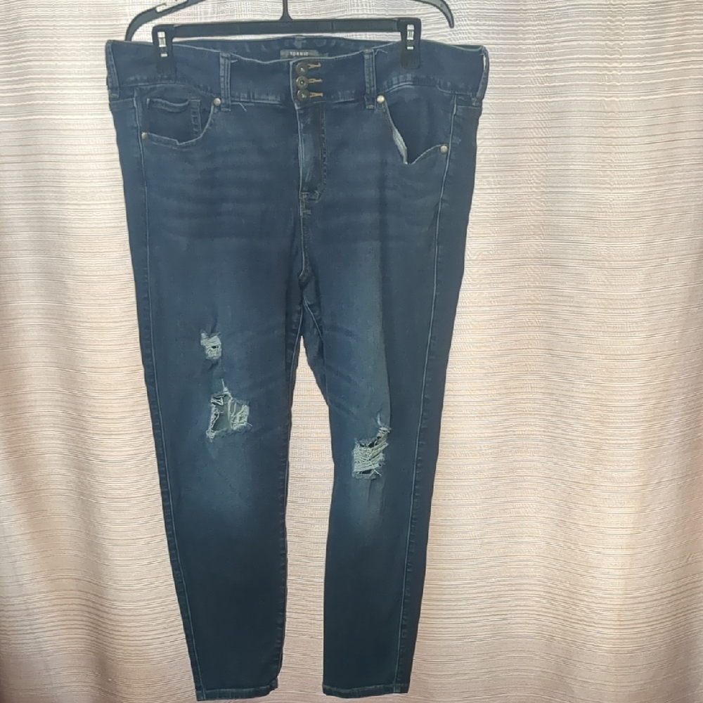 Torrid Blue Denim Distressed Skinny Jegging Jeans SIZE 20S